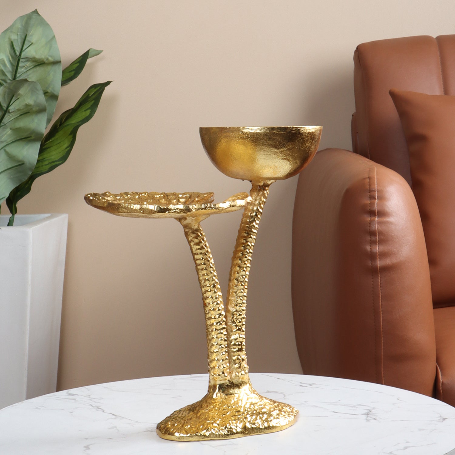 Gold Rush Metal Bowl and Plate Stand