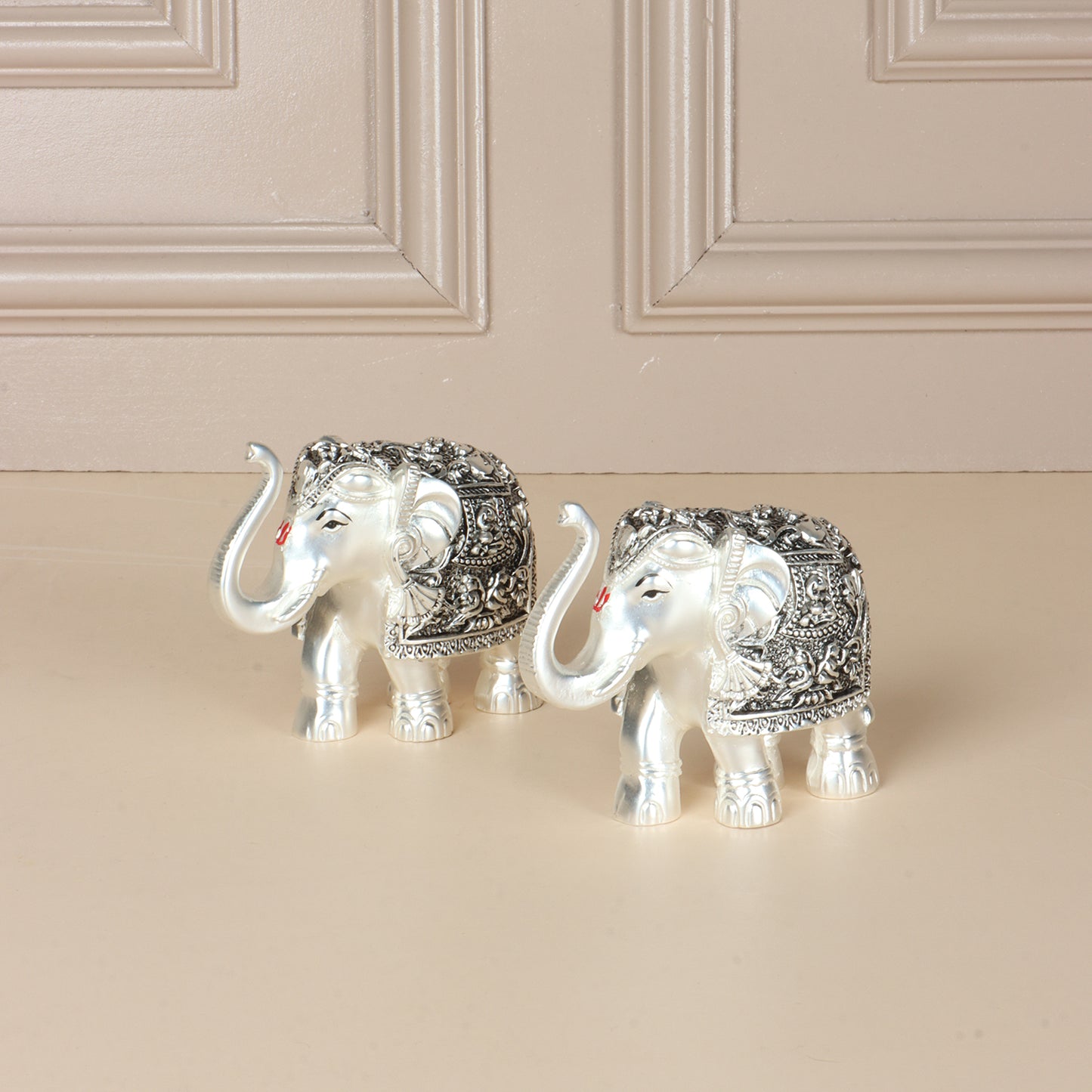 999 Silver plated carving elephant Set Of Two